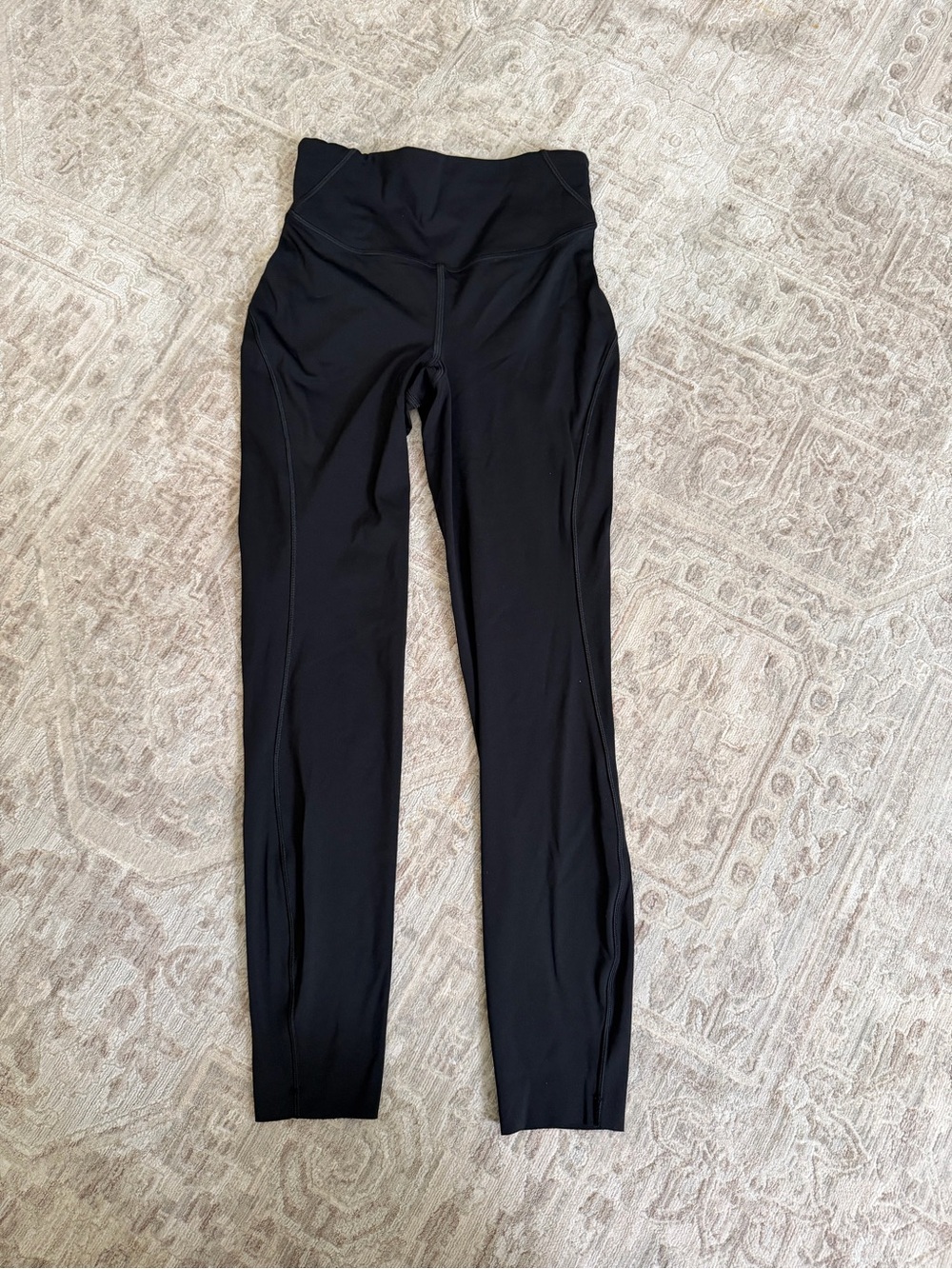 Lululemon Base Pace High-Rise Tight 25” Black Size 4 Nulux Leggings